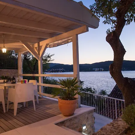 Aquamarine Villa *